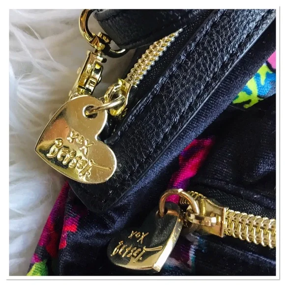 Betsey Johnson Mini Crossbody Purse Velvet Black Pink Floral Print - Picture 4 of 7